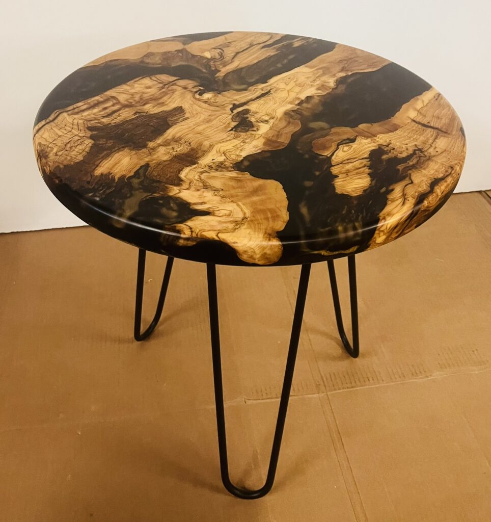 Stolik Kawowy z Drewna Oliwnego (50cm)